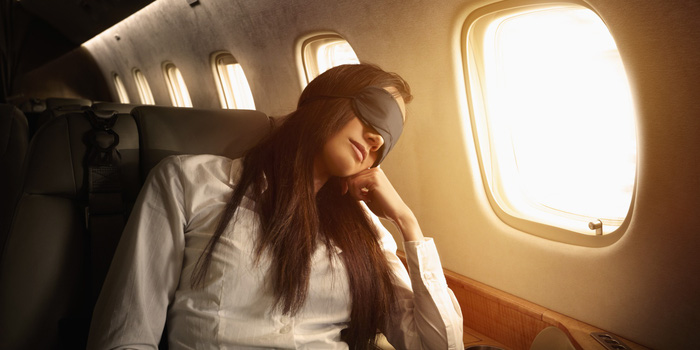 6 cách để ngủ ngon khi đi máy bay - Ảnh 1.