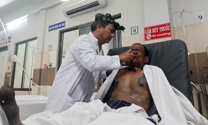 Một gia đình có 3 người thiệt mạng trong vụ cháy chung cư Carina - Ảnh 6. Một gia đình có 3 người thiệt mạng trong vụ cháy chung cư Carina - Ảnh 6.