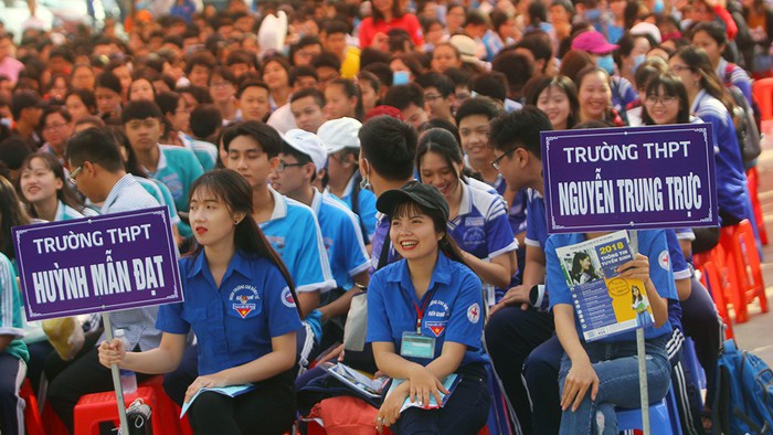 Nhiều ngã rẽ sau tốt nghiệp THPT - Ảnh 1.