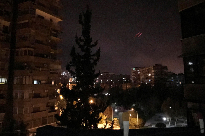 Syria khoe đánh chặn được tên lửa của Mỹ - Ảnh 1.