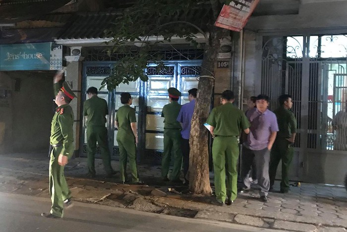 Khám nhà nguyên tướng tình báo Phan Hữu Tuấn ở Hà Nội - Ảnh 2.