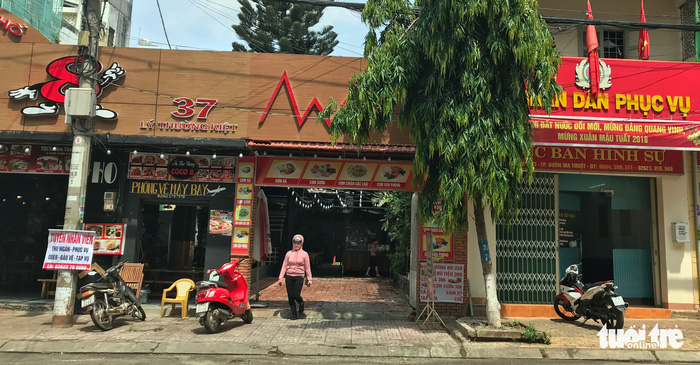 Đắk Lắk khó xử lý nhà hàng, quán nhậu mọc trên đất vàng? - Ảnh 2.