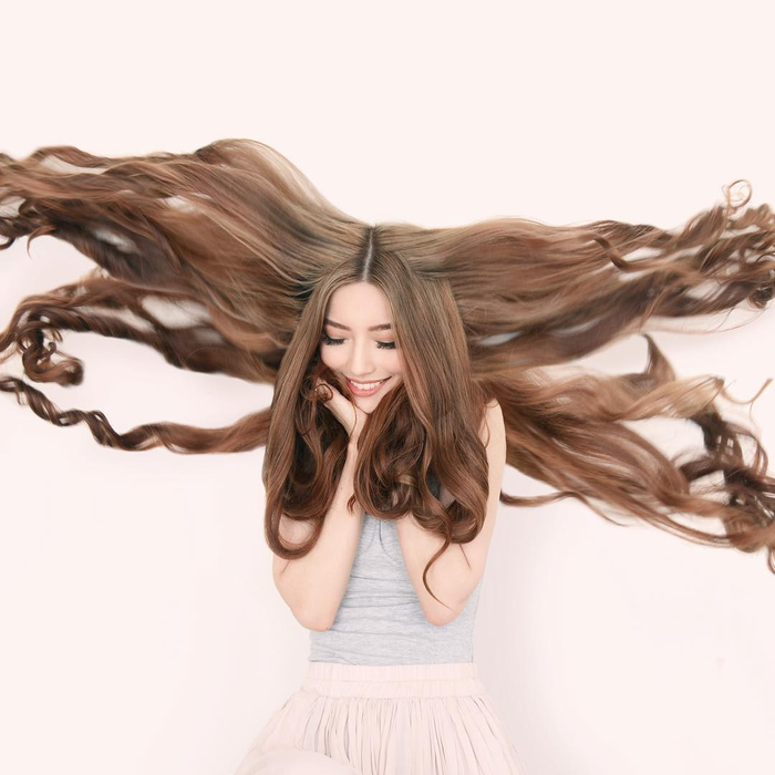 Cô gái gốc Việt gây sốt vì mái tóc như Công chúa tóc mây - Ảnh 8. Cô gái gốc Việt gây sốt vì mái tóc như Công chúa tóc mây - Ảnh 8.