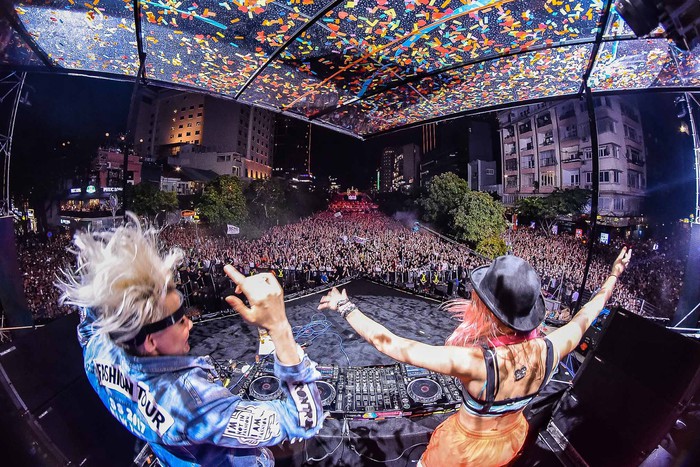 Phố đi bộ bùng nổ cùng dàn DJ quốc tế - Ảnh 4. Phố đi bộ bùng nổ cùng dàn DJ quốc tế - Ảnh 4.
