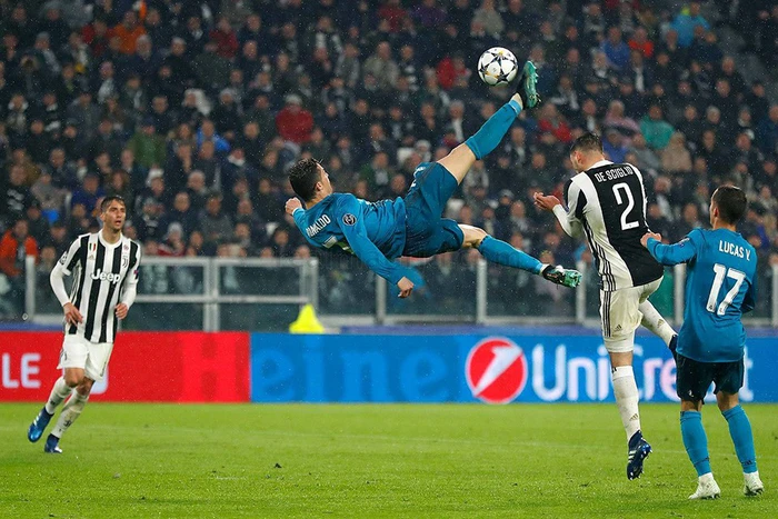 Siêu phẩm của Bale xếp sau cú ngả bàn đèn của Ronaldo - Ảnh 2.
