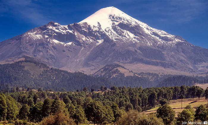 Đến Mexico chinh phục núi lửa phủ tuyết cao nhất Bắc Mỹ - Ảnh 3.