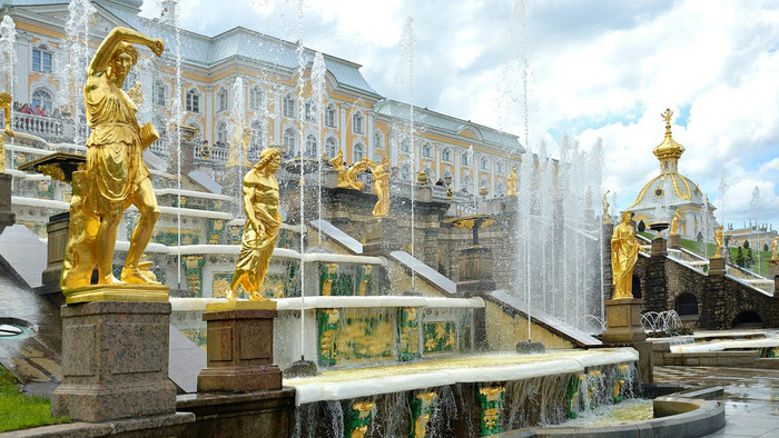 Vì sao Petersburg không có cung điện mùa Xuân? - Ảnh 2.