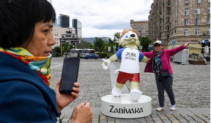 Fan bóng đá Trung Quốc lên máu, đau tim, đâm xe... vì World Cup - Ảnh 3.