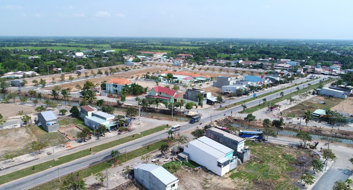 Xử phạt hàng loạt dự án khu dân cư rao bán bát nháo tại Long An - Ảnh 2.