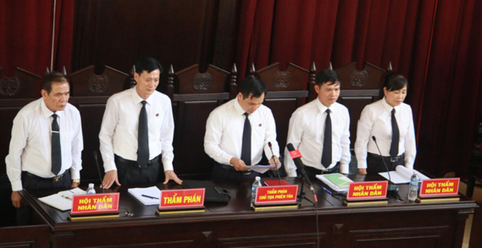 Kiến nghị khởi tố 2 trưởng khoa, làm rõ trách nhiệm nguyên giám đốc Bệnh viện Hòa Bình - Ảnh 3.