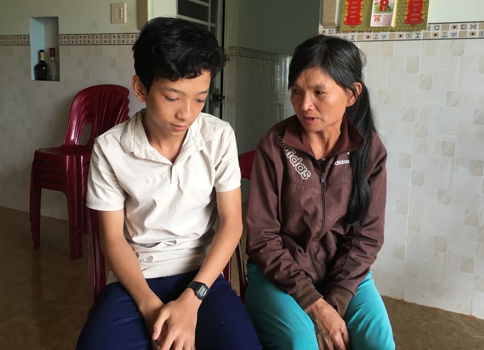 Vươn lên từ đất đỏ - Ảnh 4. Vươn lên từ đất đỏ - Ảnh 4.