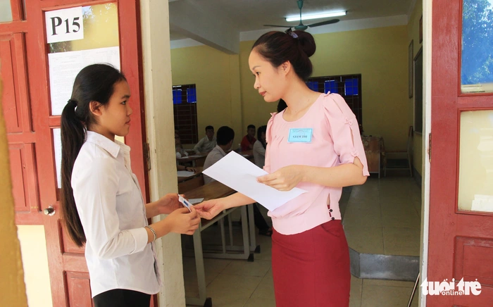 Nghệ An: 4,6 điểm vào lớp 10, nhiều trường vẫn lo thiếu học sinh - Ảnh 1.
