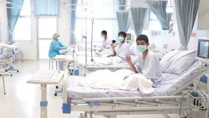 Đội bóng Heo Rừng đối mặt với thử thách mới là sự nổi tiếng - Ảnh 1.