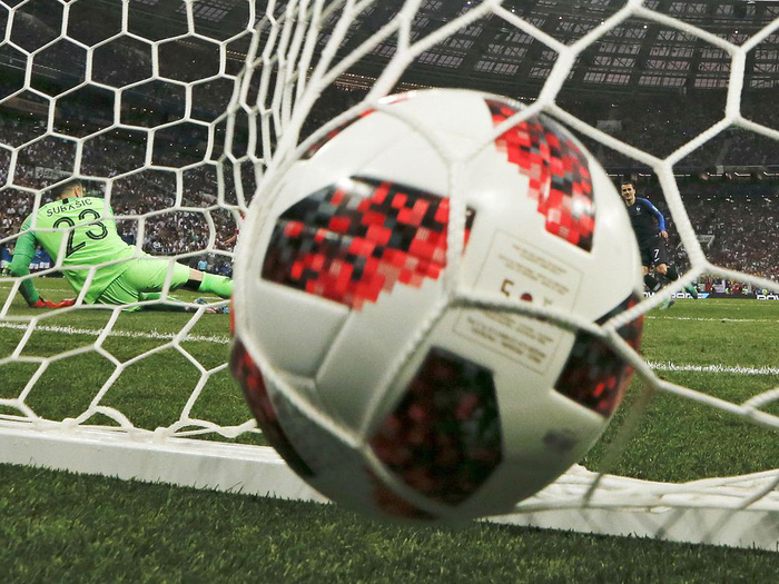 Mưa bàn thắng chung kết World Cup do thủ môn lười biếng của Croatia - Ảnh 7.