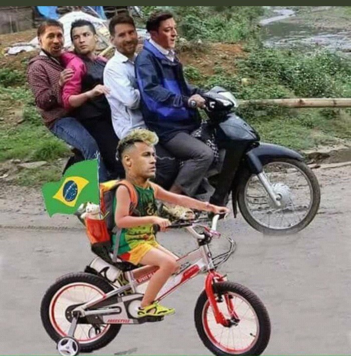 Fan chế Neymar: Từ cầu thủ thành diễn viên lăn và anh bán gà rán - Ảnh 8.