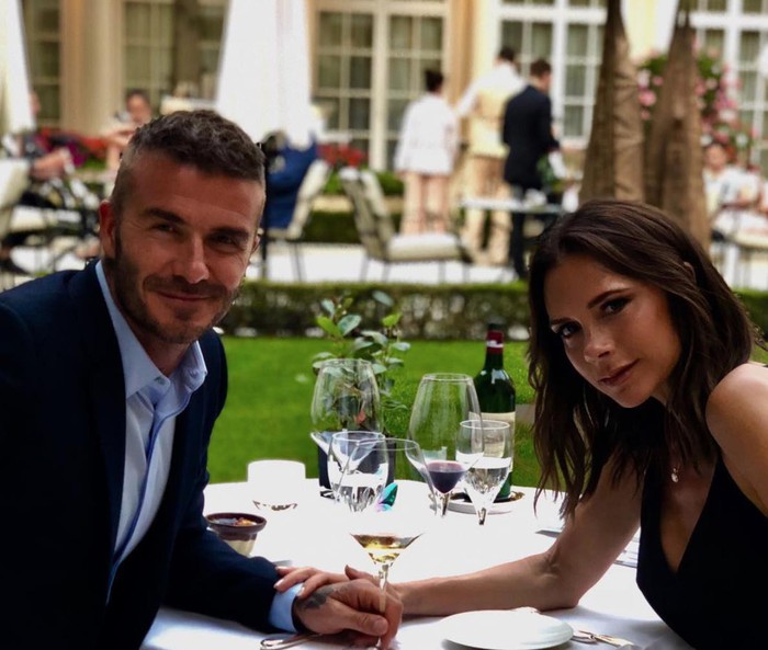 Trước thềm tứ kết, Zlatan và Beckham hẹn lịch… đi mua đồ - Ảnh 3.