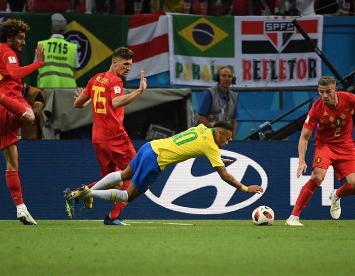 Chú bé chăn cừu Neymar biến World Cup thành Euro - Ảnh 4.