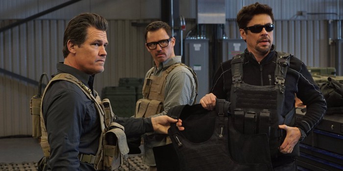Sicario 2: Soldado: Một bộ phim đầy ắp súng đạn bạo lực và chiêu bẩn - Ảnh 6.