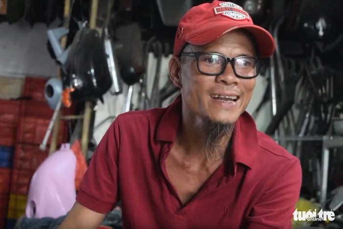 Tay độ xe trứ danh Sài Gòn: Tiền trong lòng bàn tay - Ảnh 2. Tay độ xe trứ danh Sài Gòn: Tiền trong lòng bàn tay - Ảnh 2.