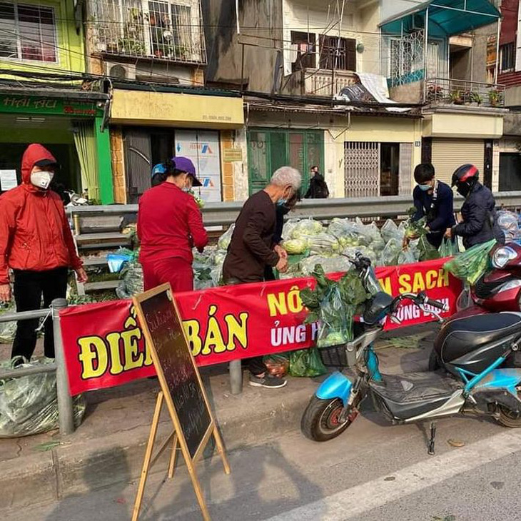 Giải cứu nông sản Hải Dương: Người Việt ghi điểm bằng nghĩa cử đẹp!