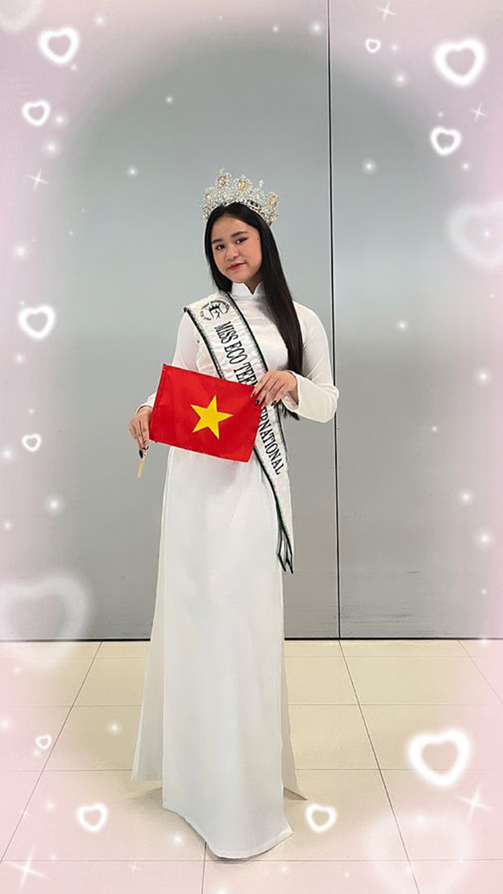 Hoa hậu 14 tuổi Bella Vũ lần đầu ngồi ‘ghế nóng’ giám khảo quốc tế