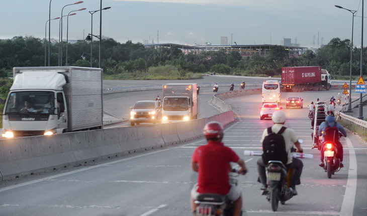 TP.HCM: Nhiều nhà đầu tư muốn làm đường vành đai 2 - Ảnh 1.