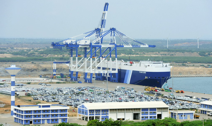 Thiếu nợ, Sri Lanka giao cảng chiến lược cho Trung Quốc - Ảnh 1.