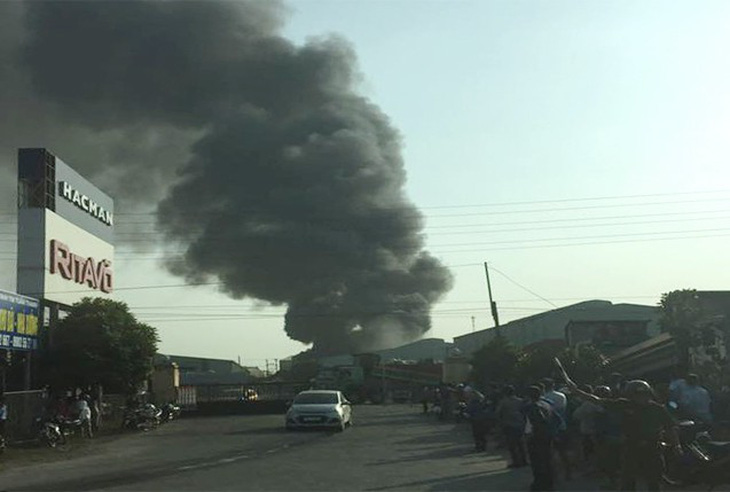 Cháy nhà xưởng trong khu công nghiệp ở Hưng Yên - Ảnh 2.