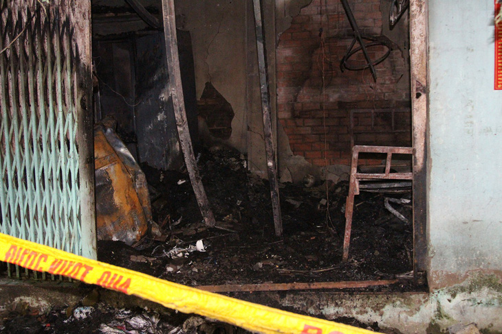 2 người tử vong trong căn nhà phát hỏa lúc rạng sáng - Ảnh 4.