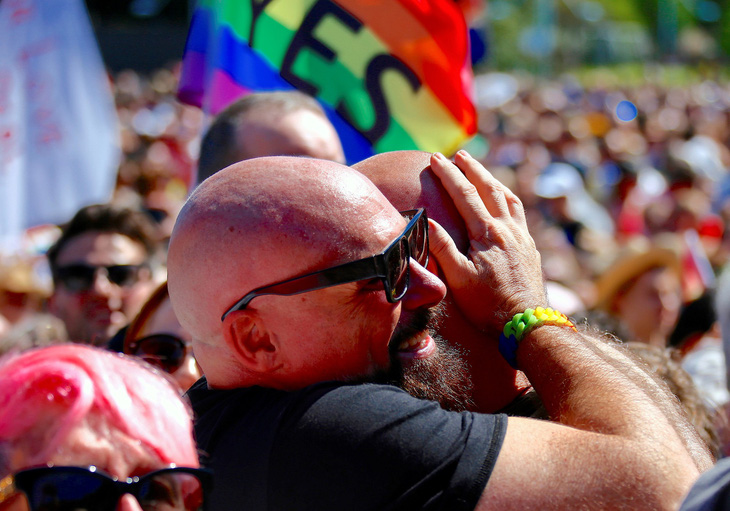 Lễ ăn mừng cầu vồng của người đồng tính Úc - Ảnh 9.
