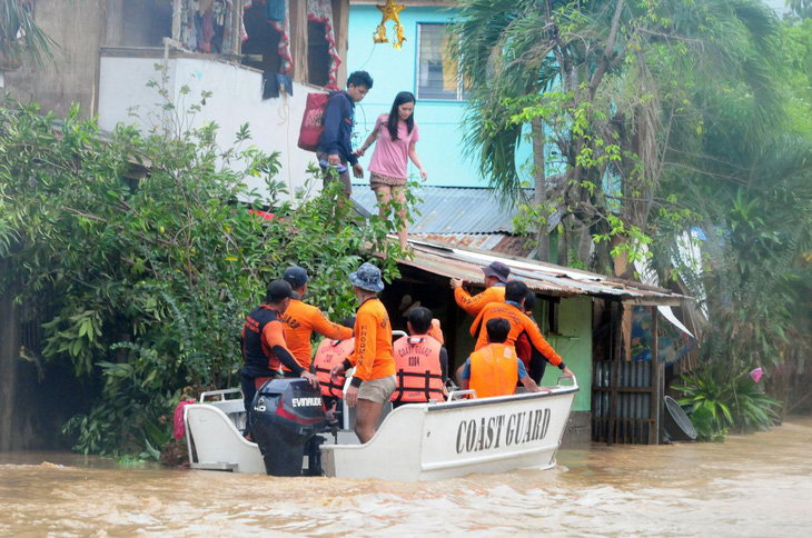 200 người chết trong bão Tembin ở Philippines - Ảnh 1.