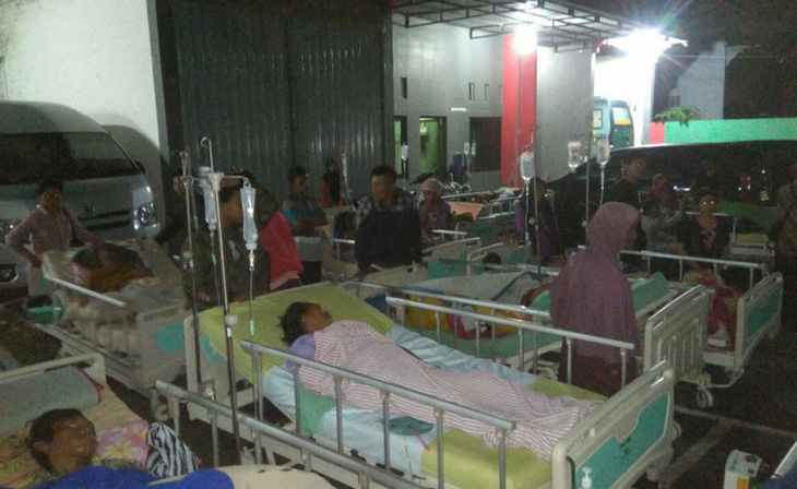 Động đất 6,9 độ Richter ở Indonesia, ít nhất 2 người chết - Ảnh 2.