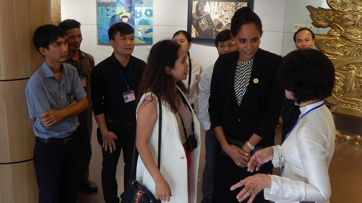 Phu nhân thủ tướng Thái Lan thăm bảo tàng Điêu khắc Chăm Đà Nẵng - Ảnh 3.