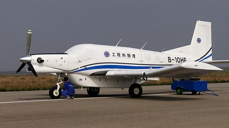 Máy bay không người lái Trung Quốc tiếp liệu các đảo trên Biển Đông - Ảnh 1.