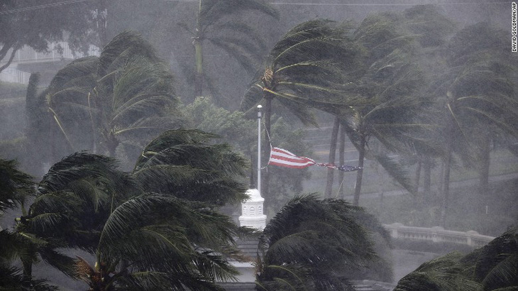 Bão Irma trút cơn thịnh nộ xuống Florida - Ảnh 4.