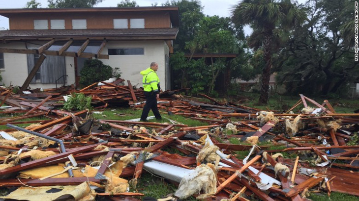 Bão Irma trút cơn thịnh nộ xuống Florida - Ảnh 8.