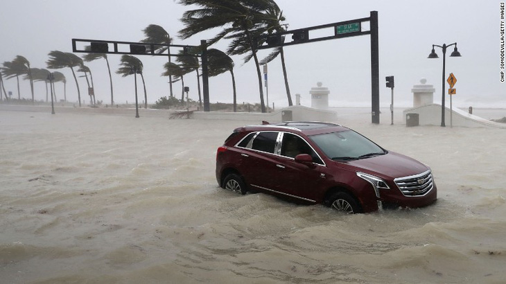 Bão Irma trút cơn thịnh nộ xuống Florida - Ảnh 6.