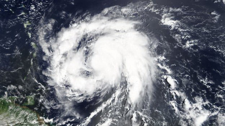 Siêu bão Maria thổi bay nóc nhà thủ tướng Dominica - Ảnh 3.