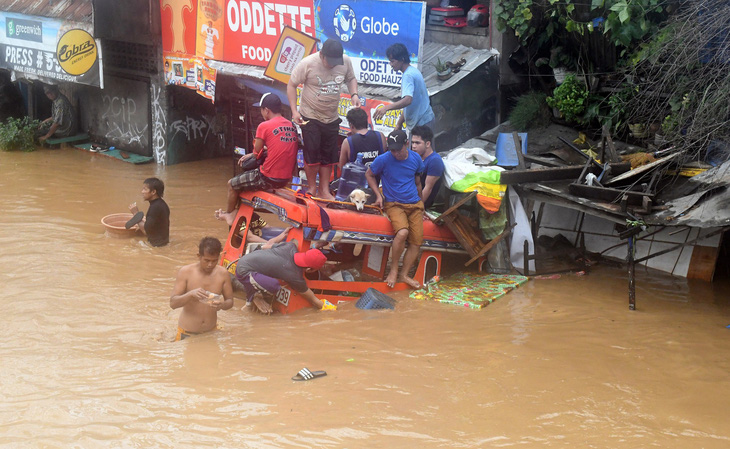 Hơn 100 người thiệt mạng vì bão Tembin ở Philippines - Ảnh 1.