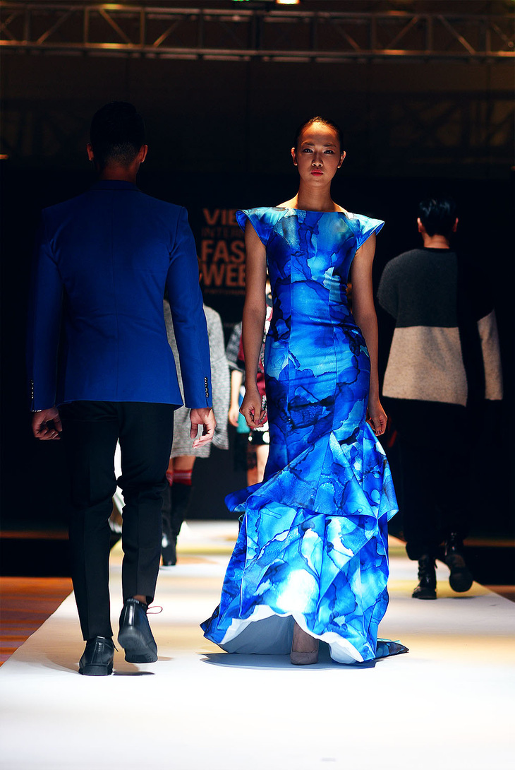 Công Trí mở màn Tuần lễ thời trang quốc tế Việt Nam - Ảnh 7.