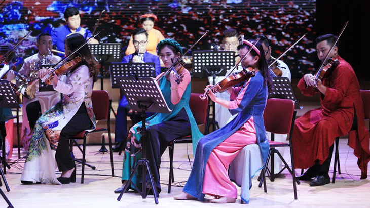 Vietnam Concert và chất điên của dàn nhạc 9x Maius Philharmonic - Ảnh 8.