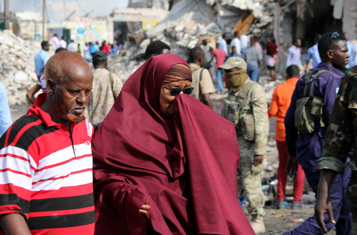 Số người chết trong vụ đánh bom tại Somalia đã tăng lên 276 người - Ảnh 2.