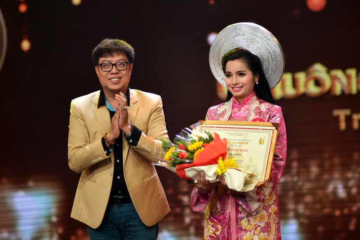 Nguyễn Văn Khởi giành Chuông vàng vọng cổ 2017 với 100 triệu đồng - Ảnh 9.