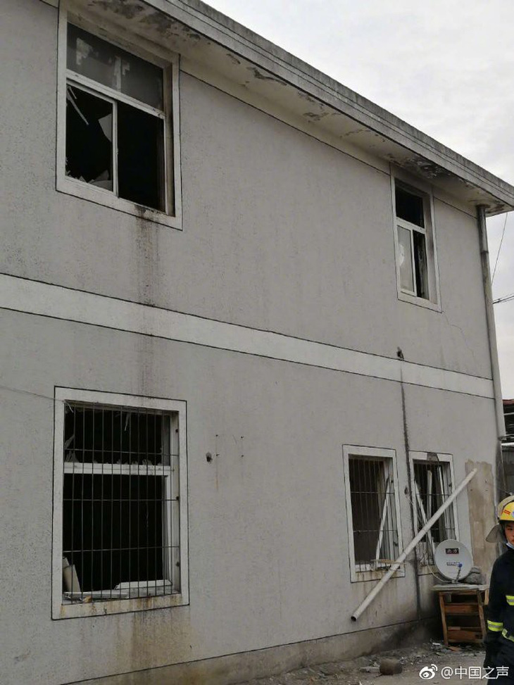 Nhà máy Trung Quốc nổ ầm, hơn 30 người nhập viện - Ảnh 8.