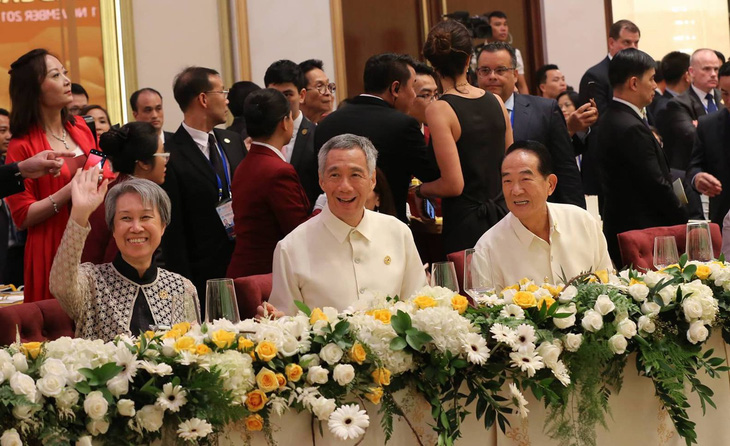 Chủ tịch nước dẫn anh em bốn bể là nhà tại tiệc chiêu đãi APEC - Ảnh 5.