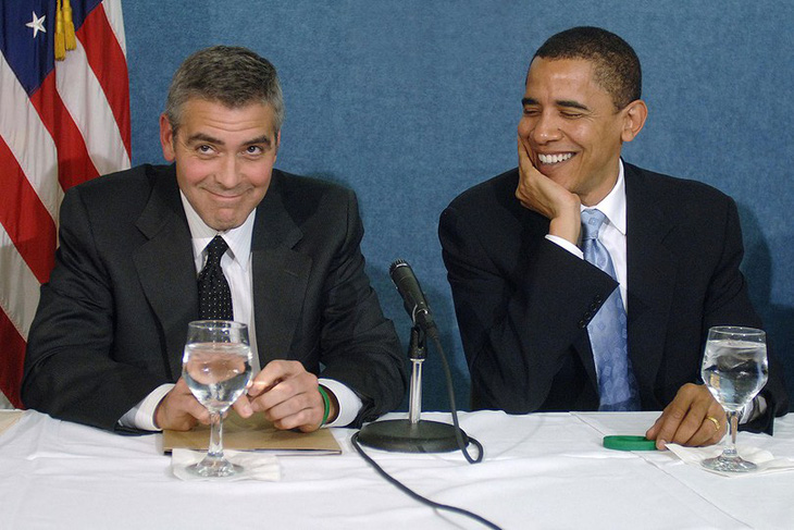 George Clooney khoe chuyện nhắn tin bậy với cựu tổng thống Obama - Ảnh 1.
