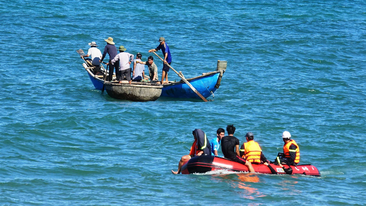 Tìm thấy thi thể giám đốc Ban quản lý cảng cá Quảng Ngãi - Ảnh 1.