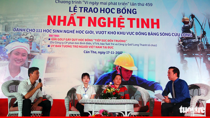 Tiếp sức cho 111 sinh viên trường nghề miền Tây - Ảnh 6.