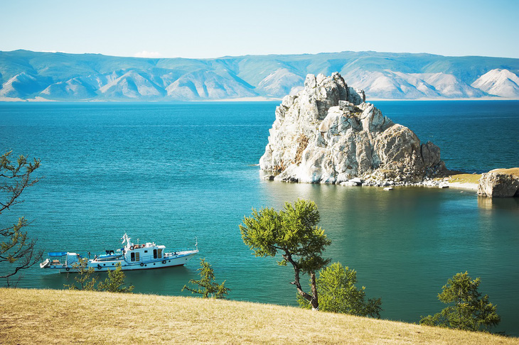 Hồ nước ngọt lớn nhất thế giới Baikal bị hủy hoại nghiêm trọng - Ảnh 1.