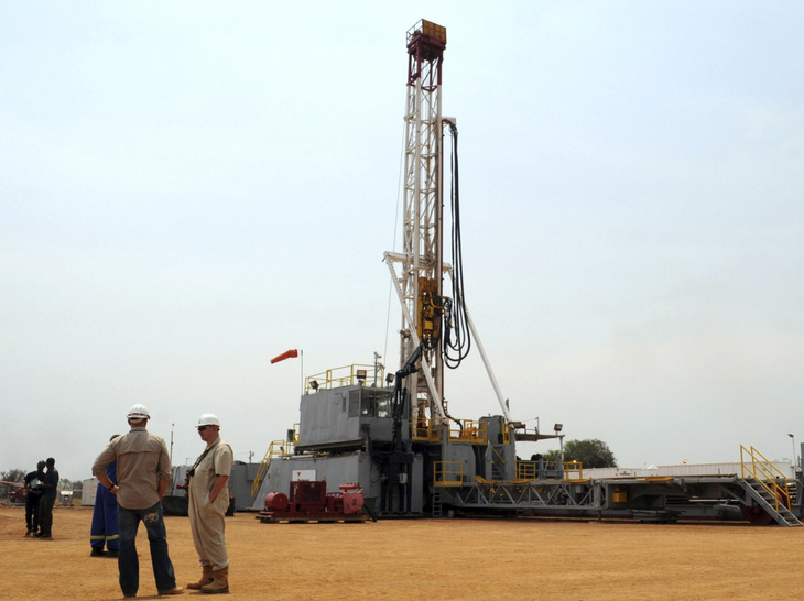 UAE cắt giảm sản lượng dầu vào tháng 11 theo quyết định của OPEC - Ảnh 1.